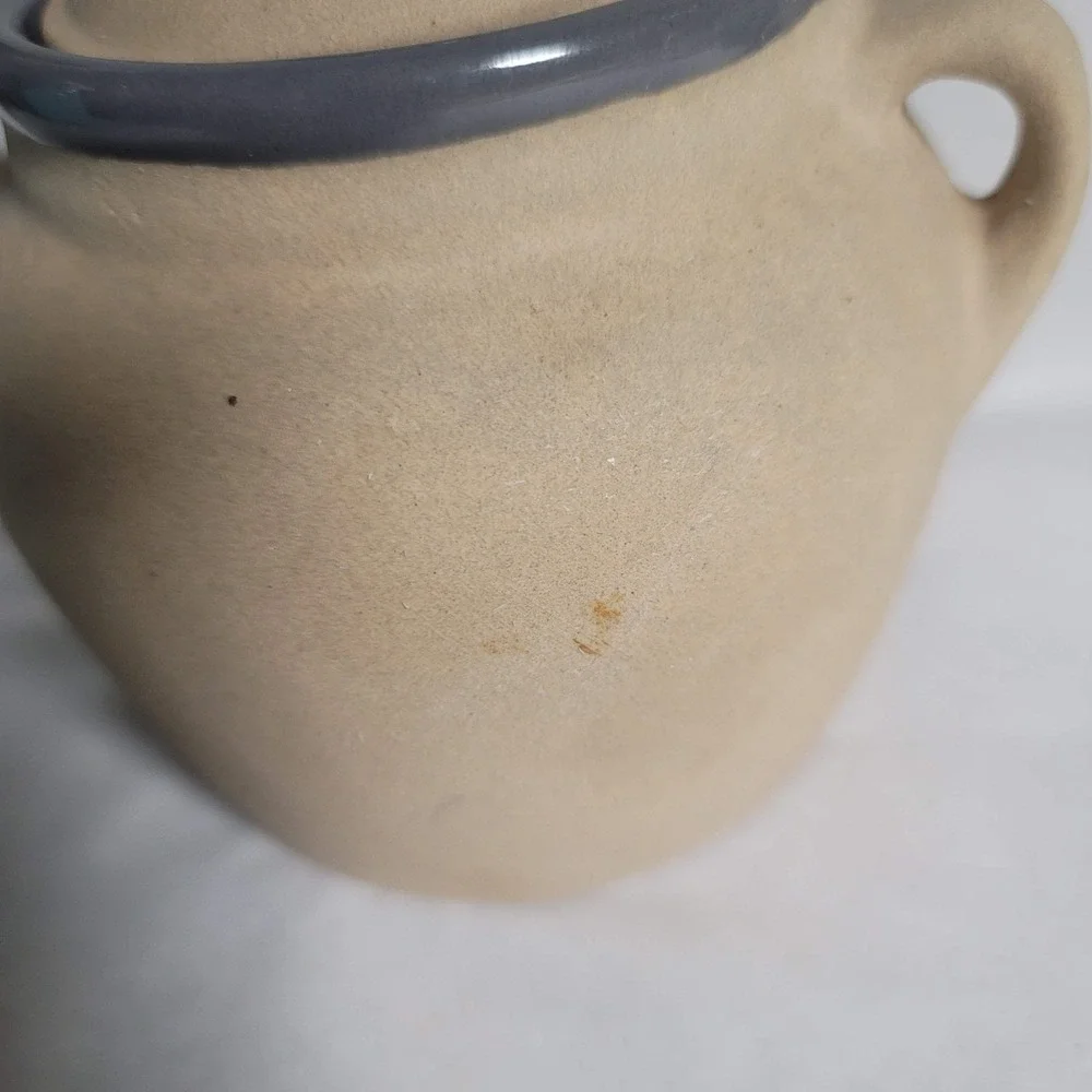 American Stoneware Factory‎ USA Small Crock Jar Gray Rim Lidded Pot Rustic Decor